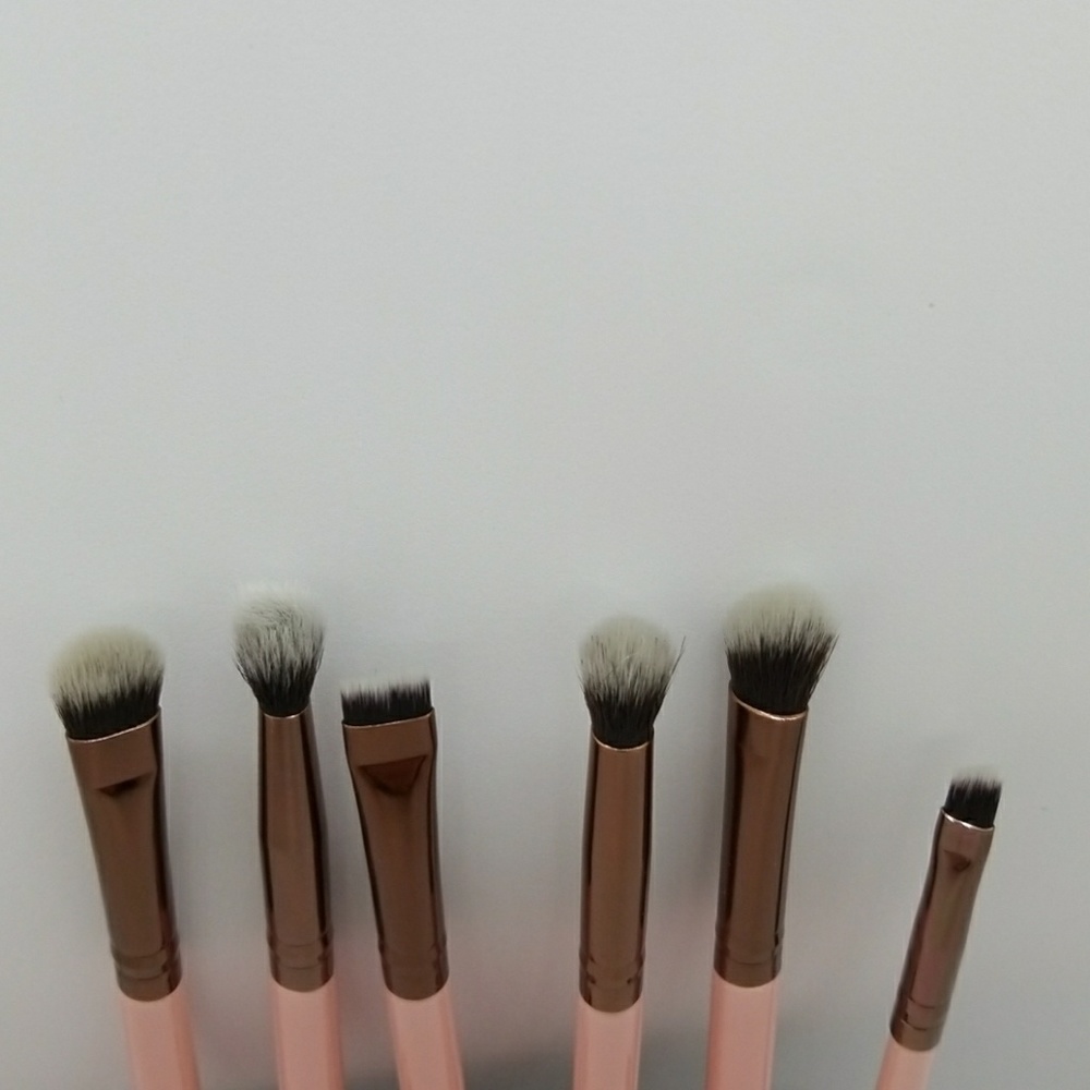 LUXIE ROSE GOLD BASIC EYE BRUSH SET - Picture 3 of 4
